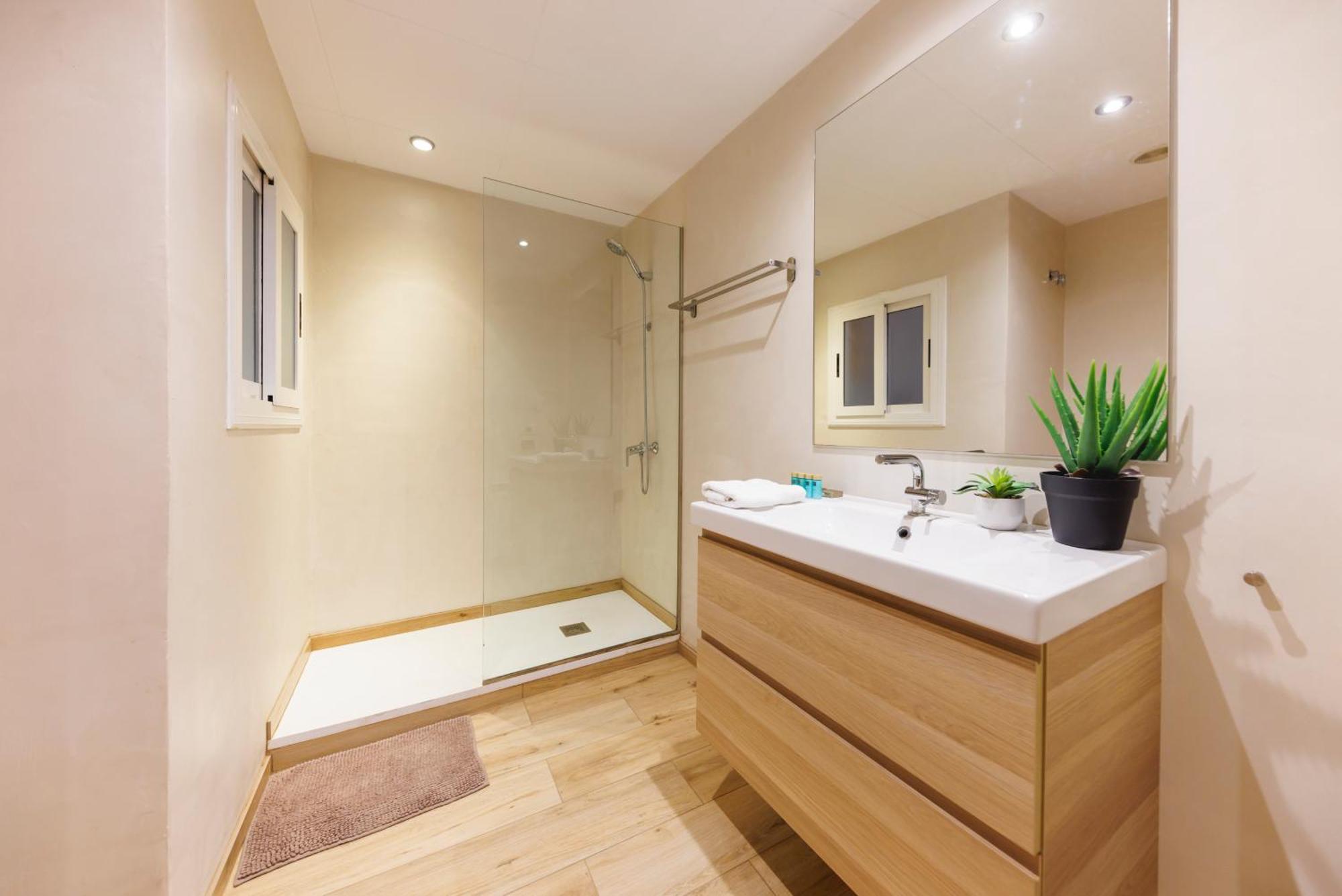 Bravissimo Apartaments Mora 4 Girona Exterior foto